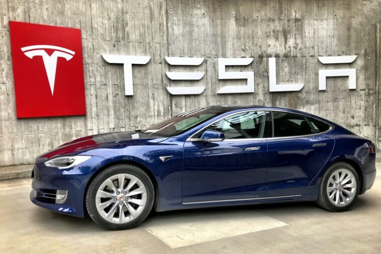 5 Causes To Make investments In A Tesla